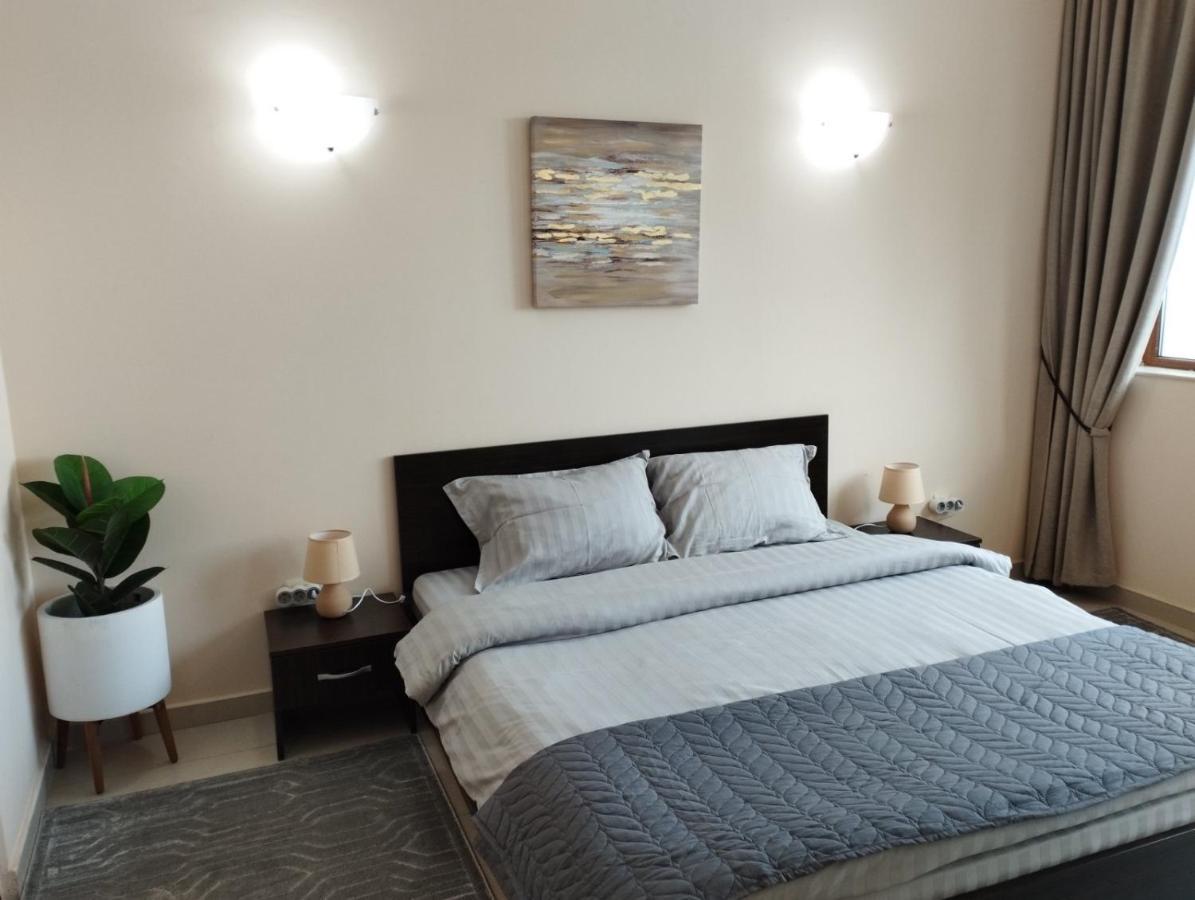 Privat Apartament Golf Coast Kavarna Extérieur photo