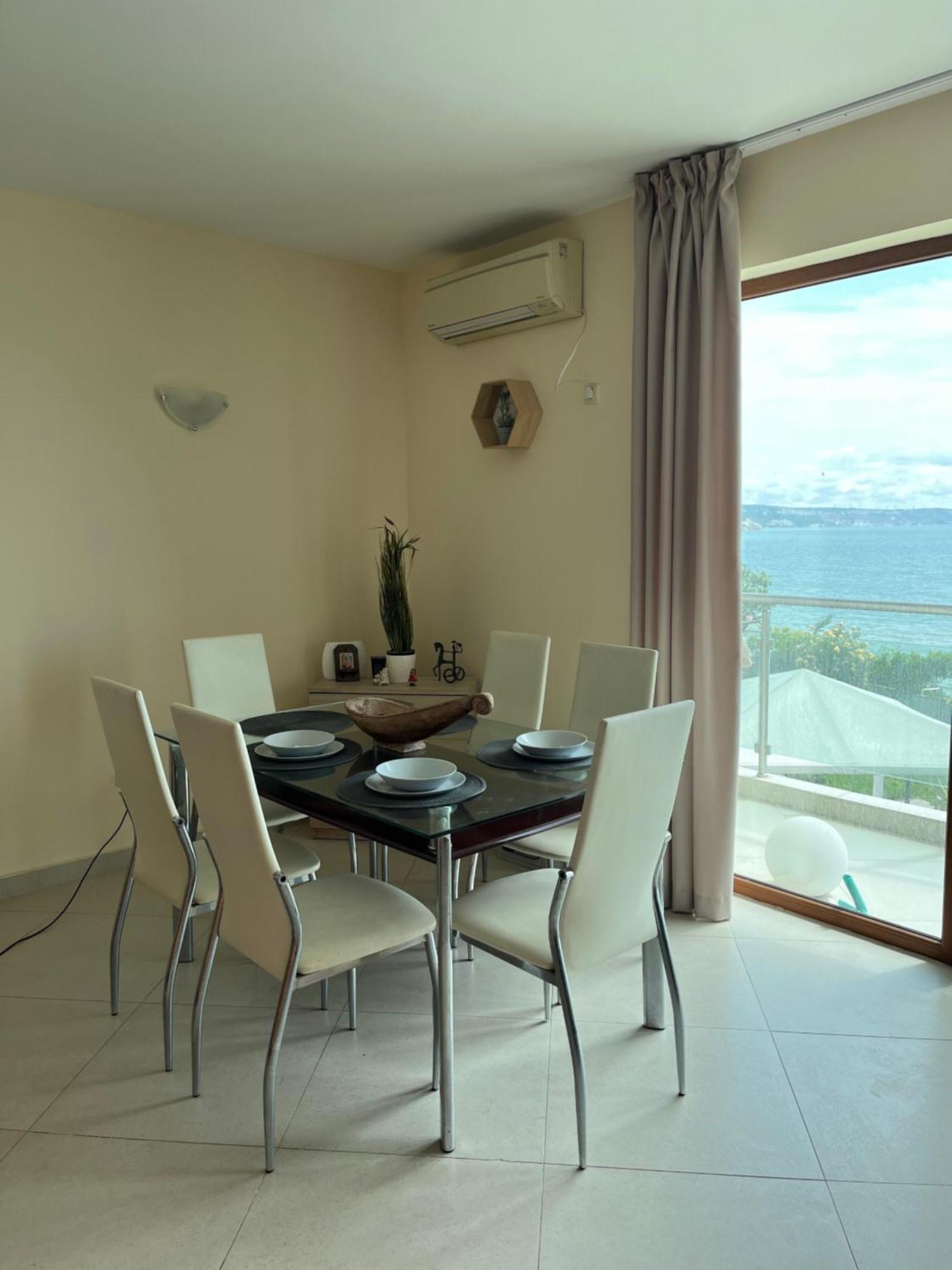 Privat Apartament Golf Coast Kavarna Extérieur photo